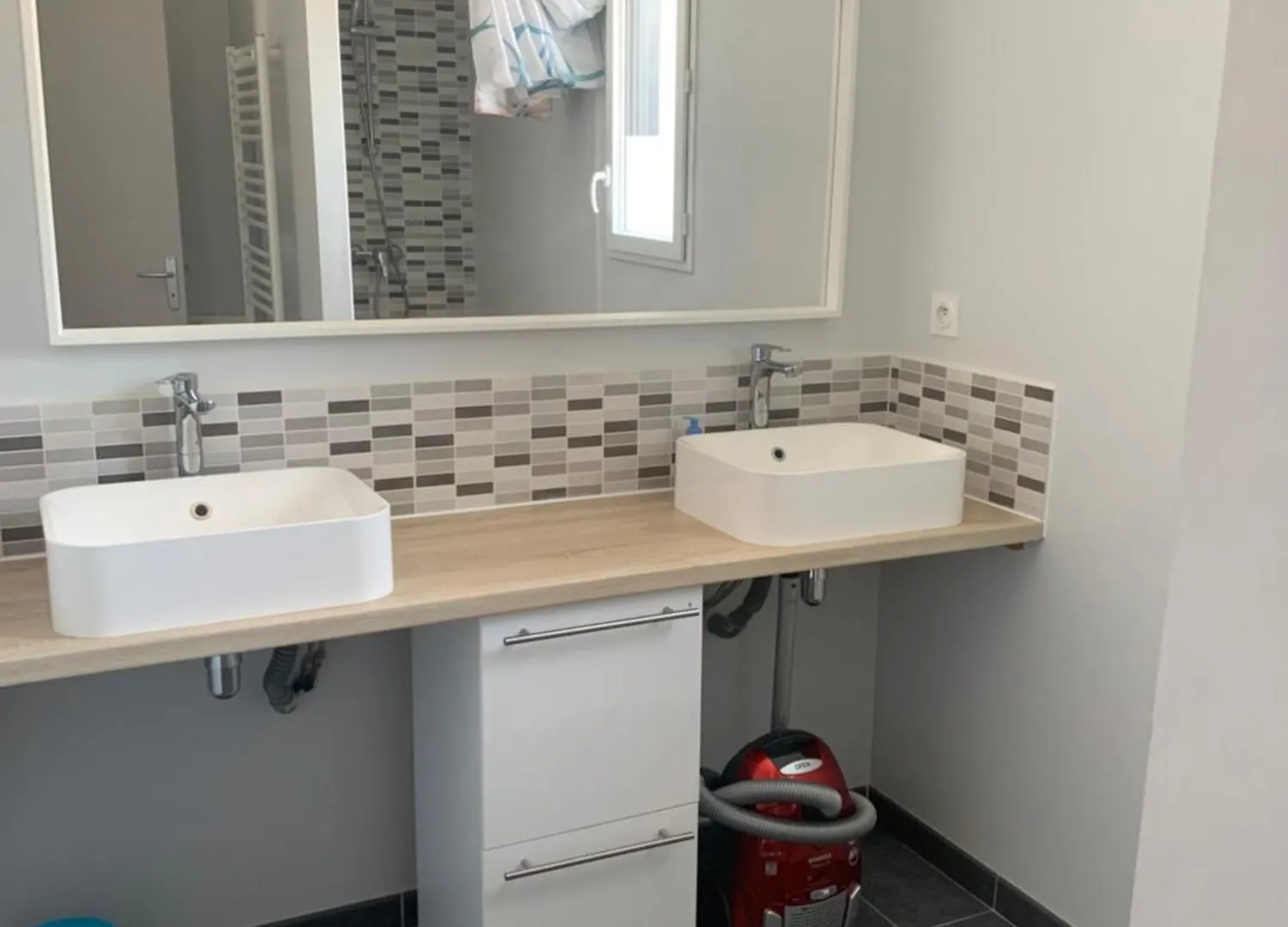 아파트 Appartement 1Er Etage 라니옹